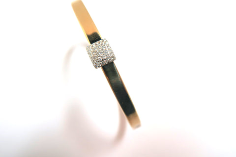 Bangle Bracelet with 1 Diamond Station